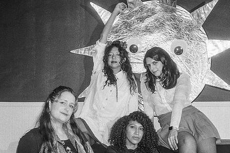 fullmoonzine.cz