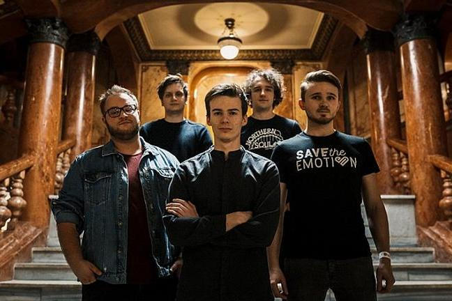 fullmoonzine.cz