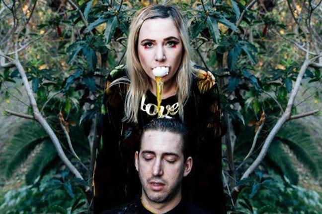 fullmoonzine.cz