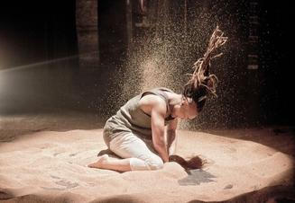 010_Dusilova_Kuumba (1)