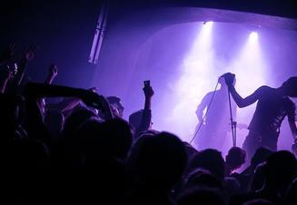 09_The Horrors