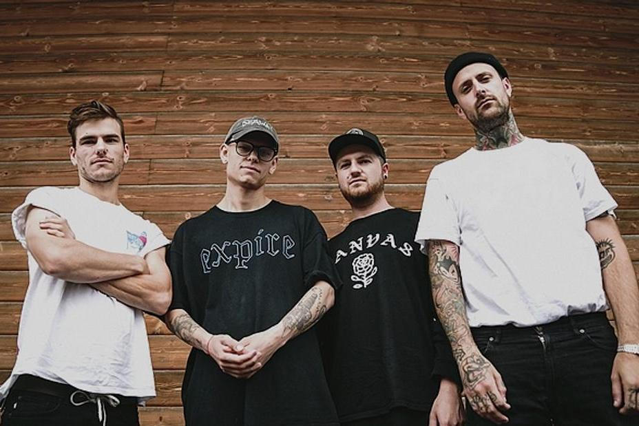 fullmoonzine.cz