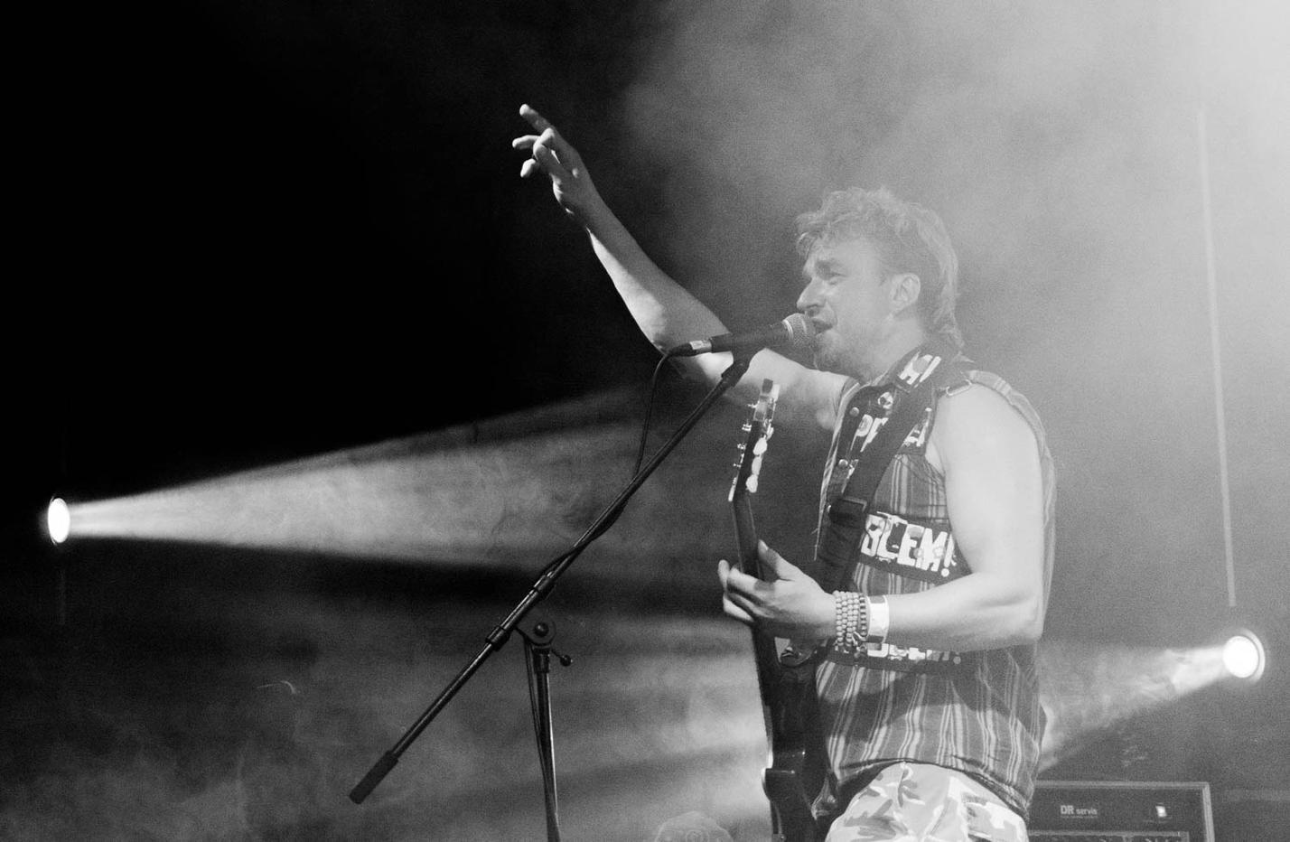 summer-punk-party-plexis-00001