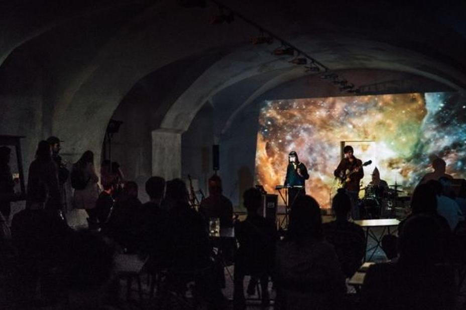 fullmoonzine.cz