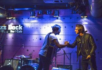 Thom Artway-12