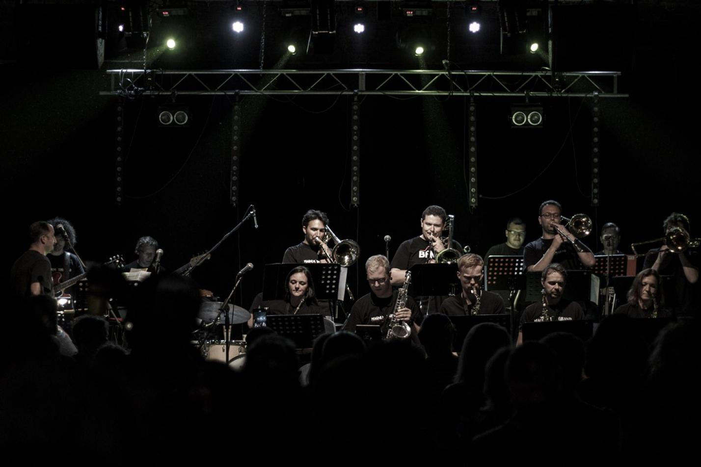 19-Magnum Jazz Bigband