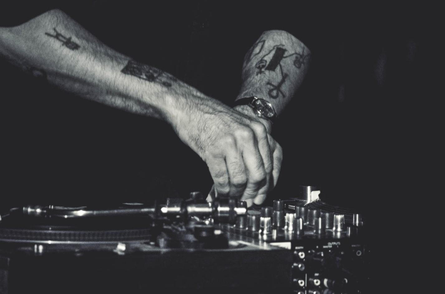 Poisonous Frequencies 6