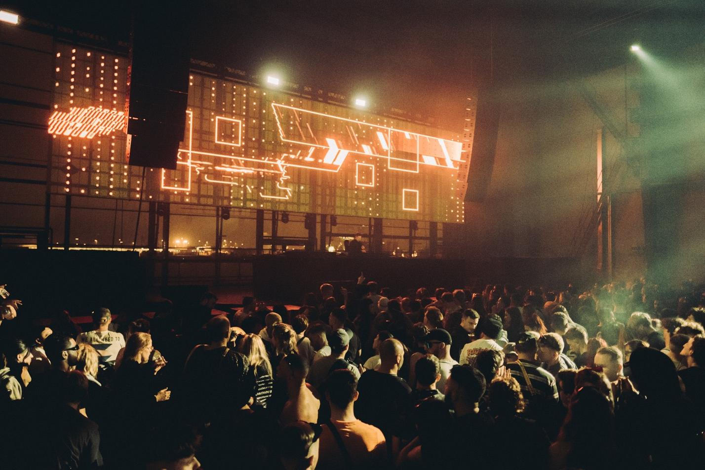 15_Joy Orbison