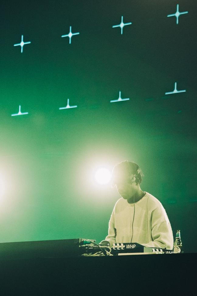 02_Salute