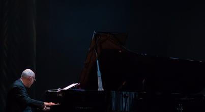 05_Ludovico Einaudi
