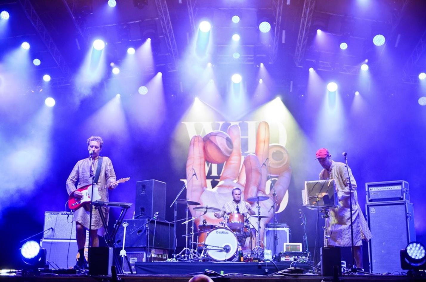 8465 WhoMadeWho