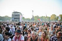 8660 people