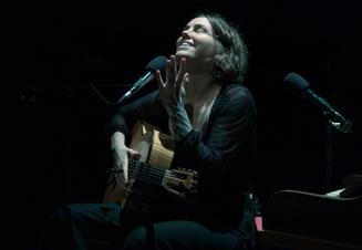 Emma Ruth Rundle_ Lucia Banakova