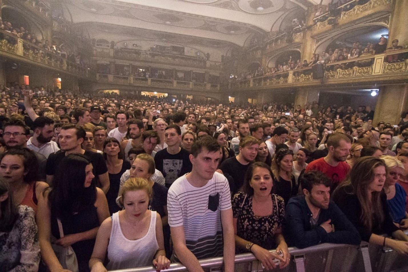 10_Moderat