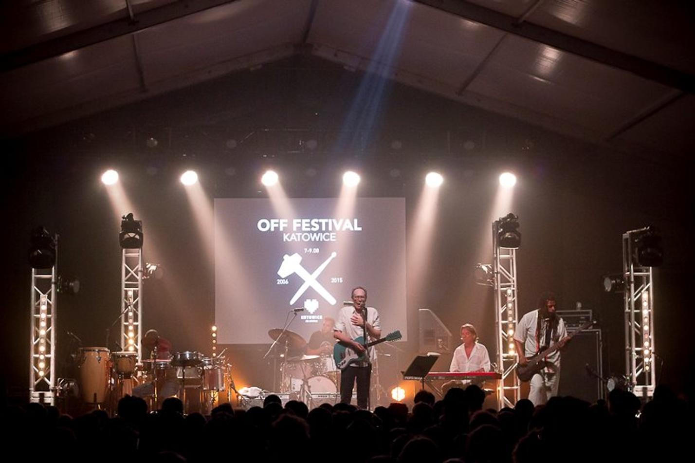 06_Arto_Lindsay_Off_Festival_09_08_2015_Katovice