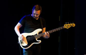 Pale&Coy_Blacksheep_Haager