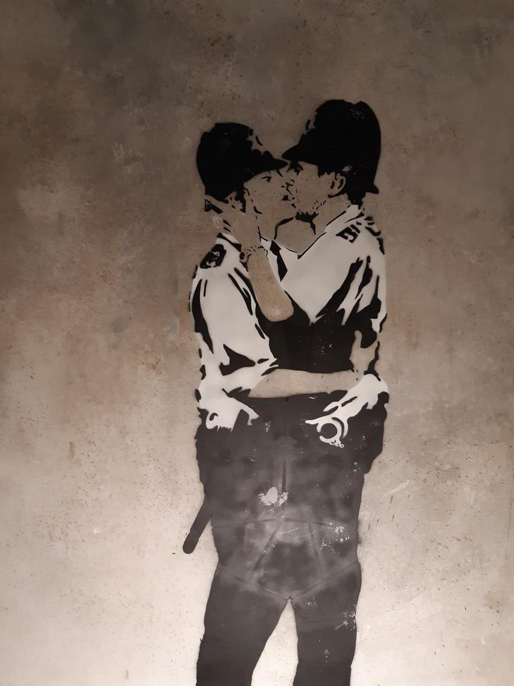 banksy_manes_helar_8