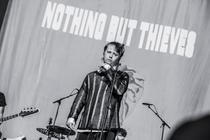 Nothing But Thieves 3 (1)