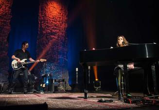 BETH HART04