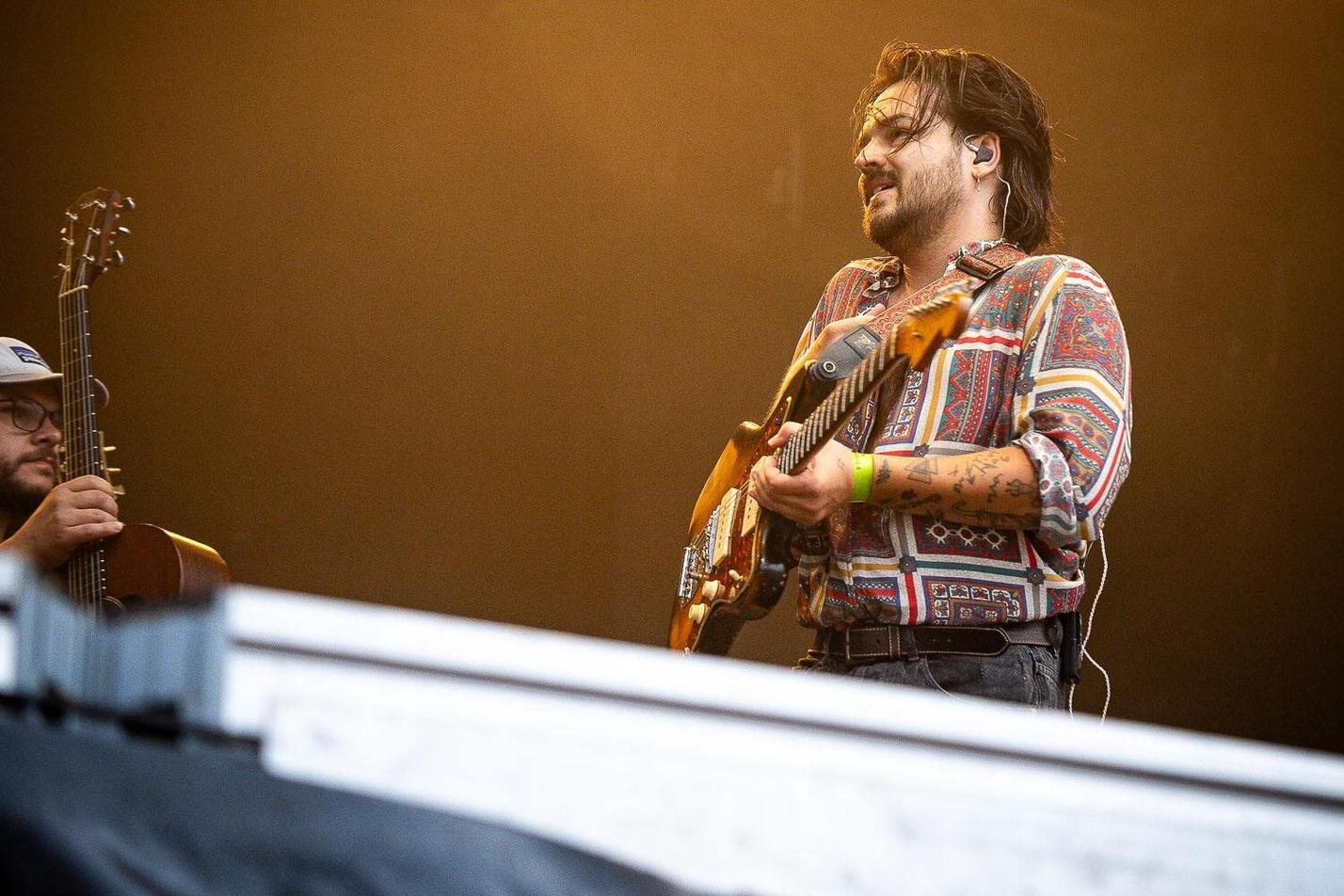 03_Milky Chance-2