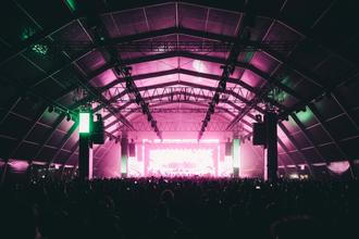 Bolt Stage