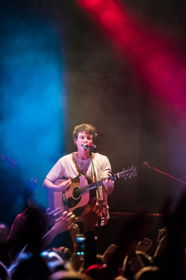 Alec Benjamin_05