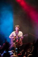 Alec Benjamin_05