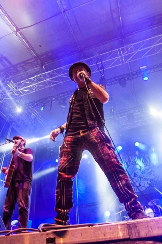 The_Rumjacks