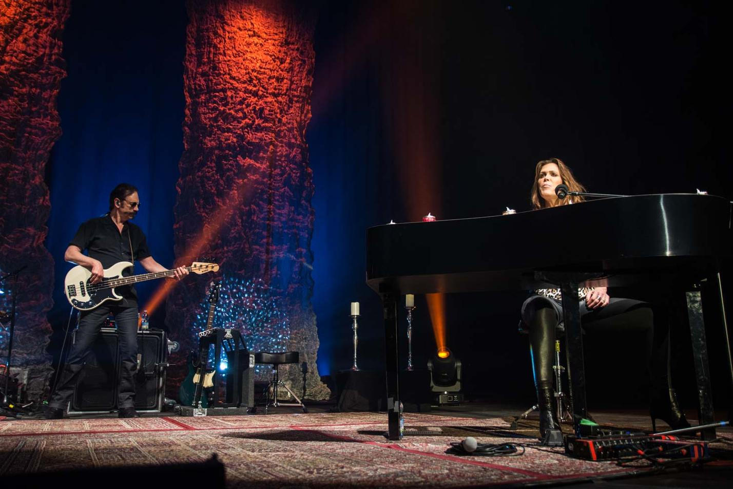 BETH HART04