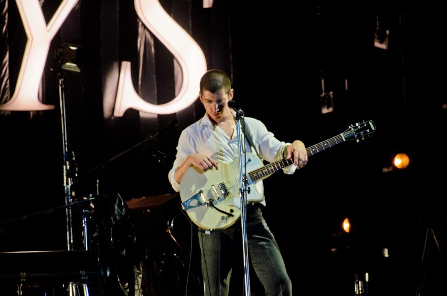 1033 Arctic Monkeys