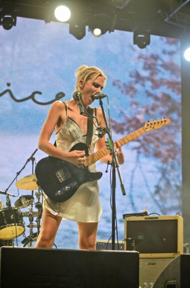 23 Wolf Alice