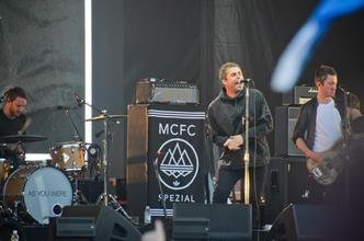 13 Liam Gallagher