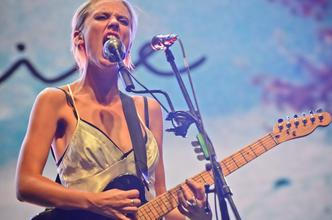 22 Wolf Alice