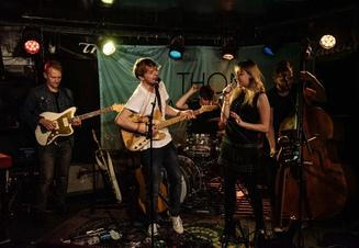 Thom Artway in concert, Troubadour, London, UK - 7680
