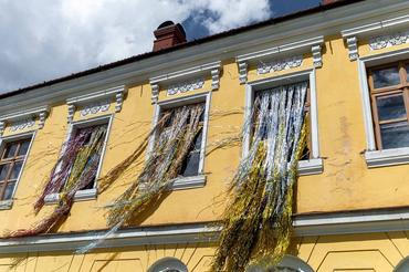 6 instalace ve veřejném prostoru - u kašny
