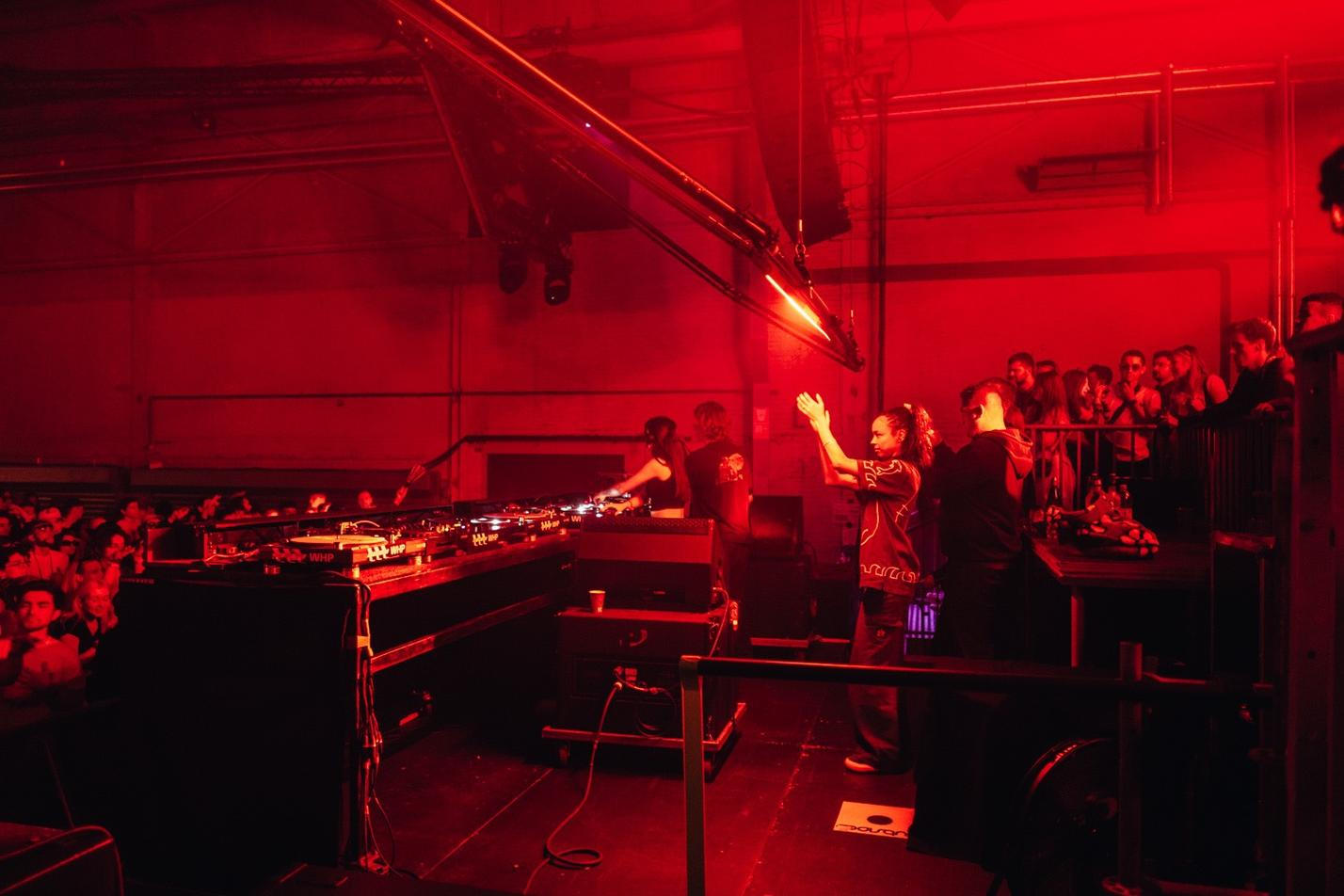 33_Small Grab B2B EFFY