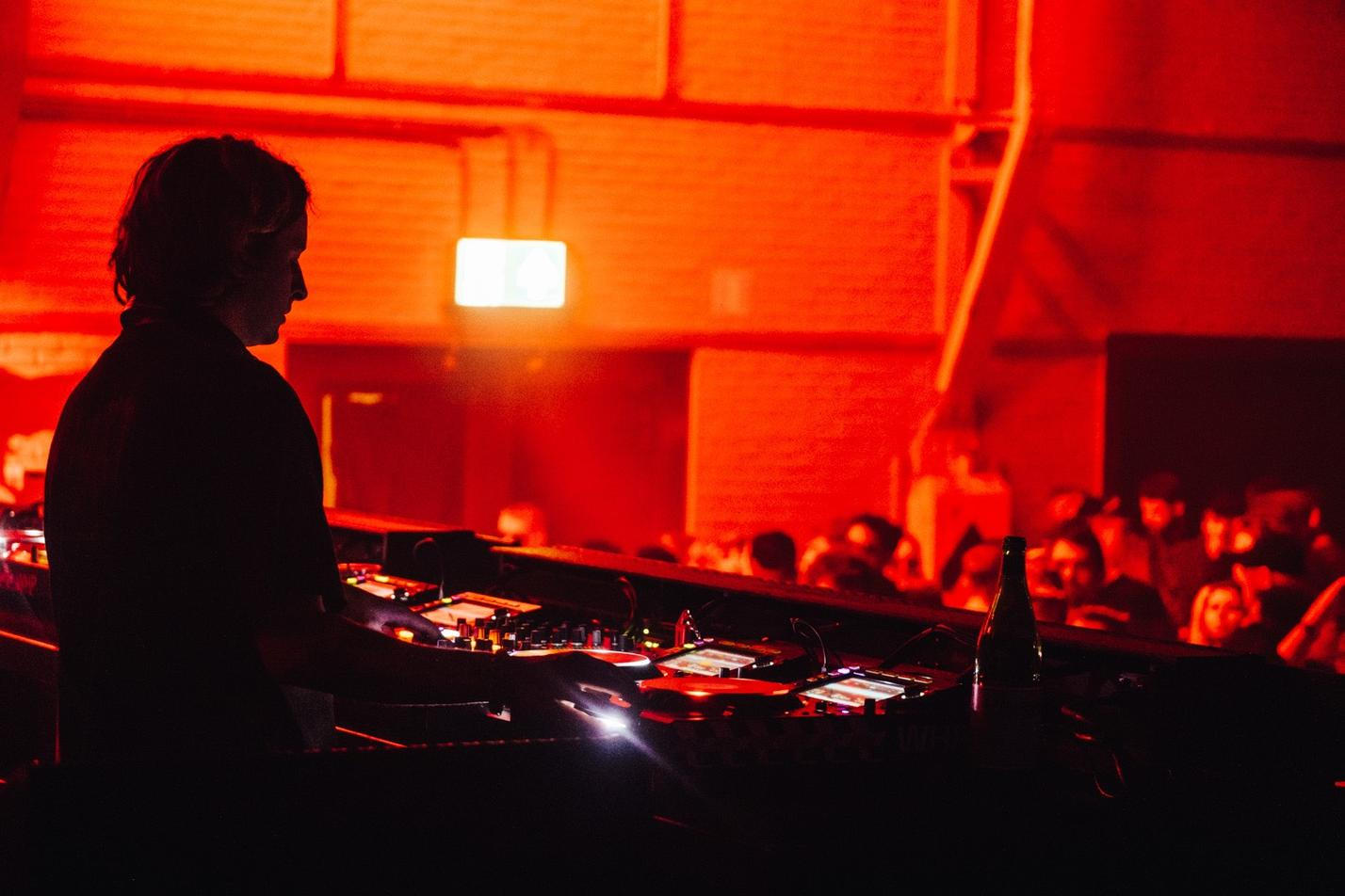 31_Small Grab B2B EFFY