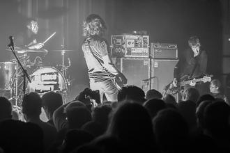 21_APTBS_Le_Guess_Who_2015