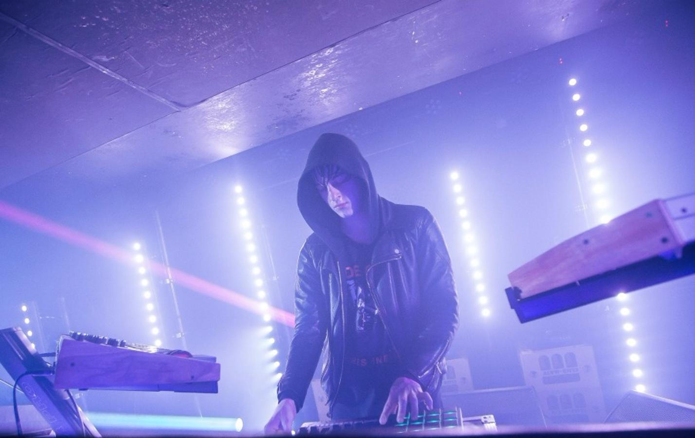 09_Perturbator