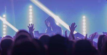 04_Perturbator