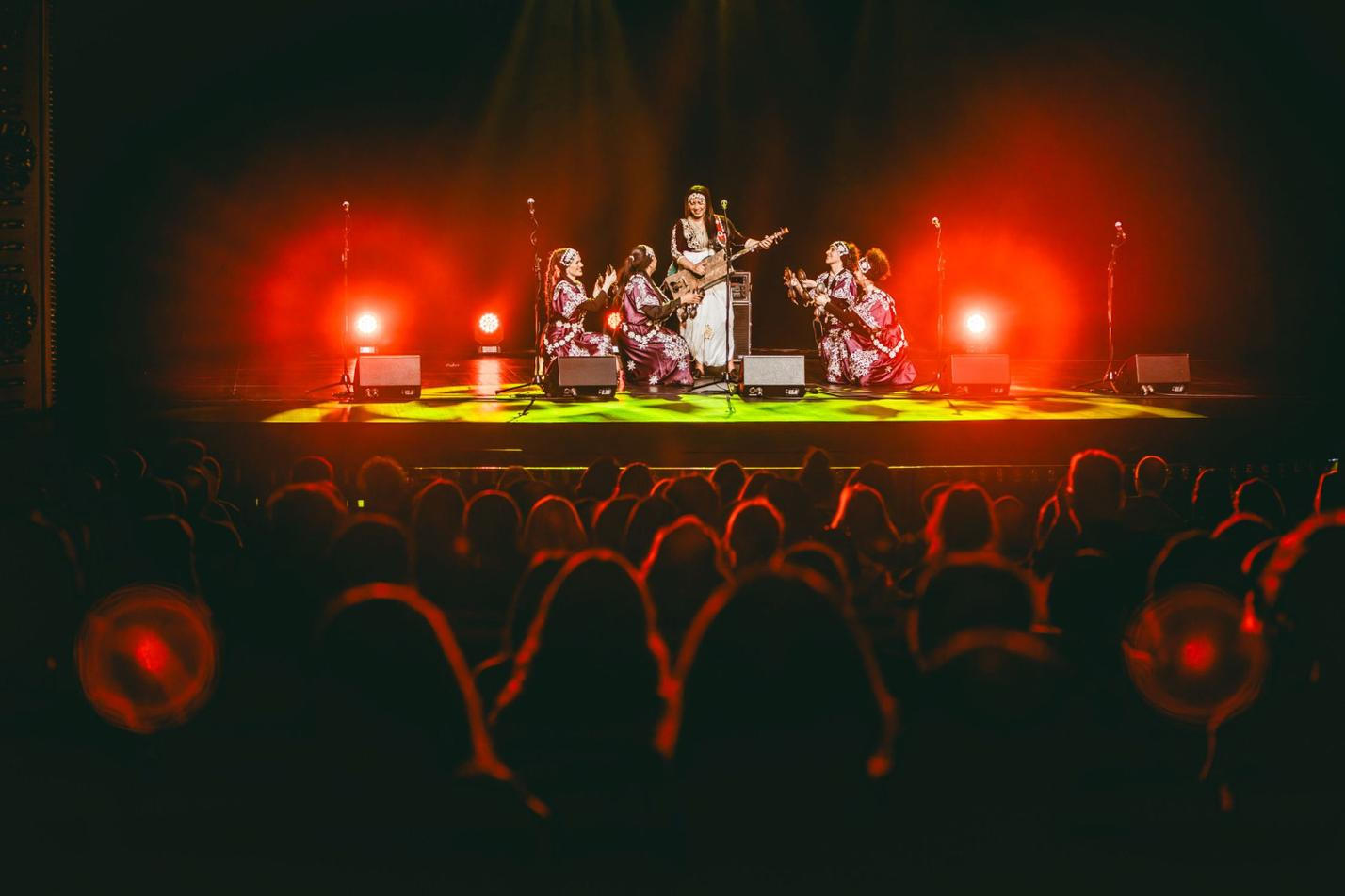 250131_square_asmaa_hamzaoui_and_bnat_timbouktou_theatro_circo_photo_lais_pereira-4