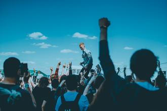 Frank Carter and the Rattlesnakes 6