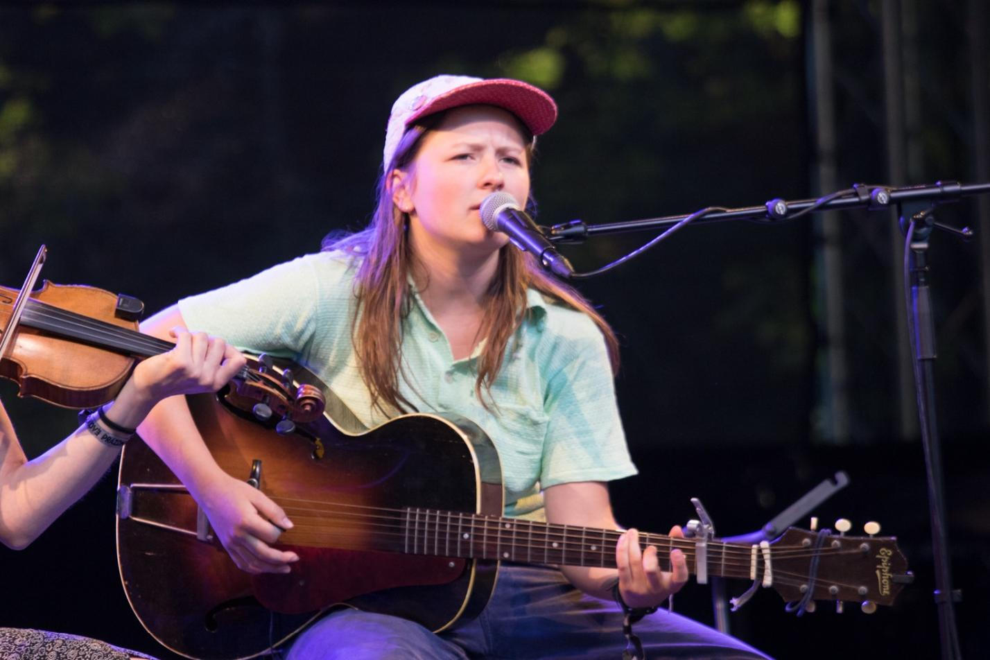 Nora Brown a Stephanie Coleman