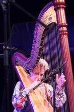 Catrin Finch a Aoife Ní Bhriain