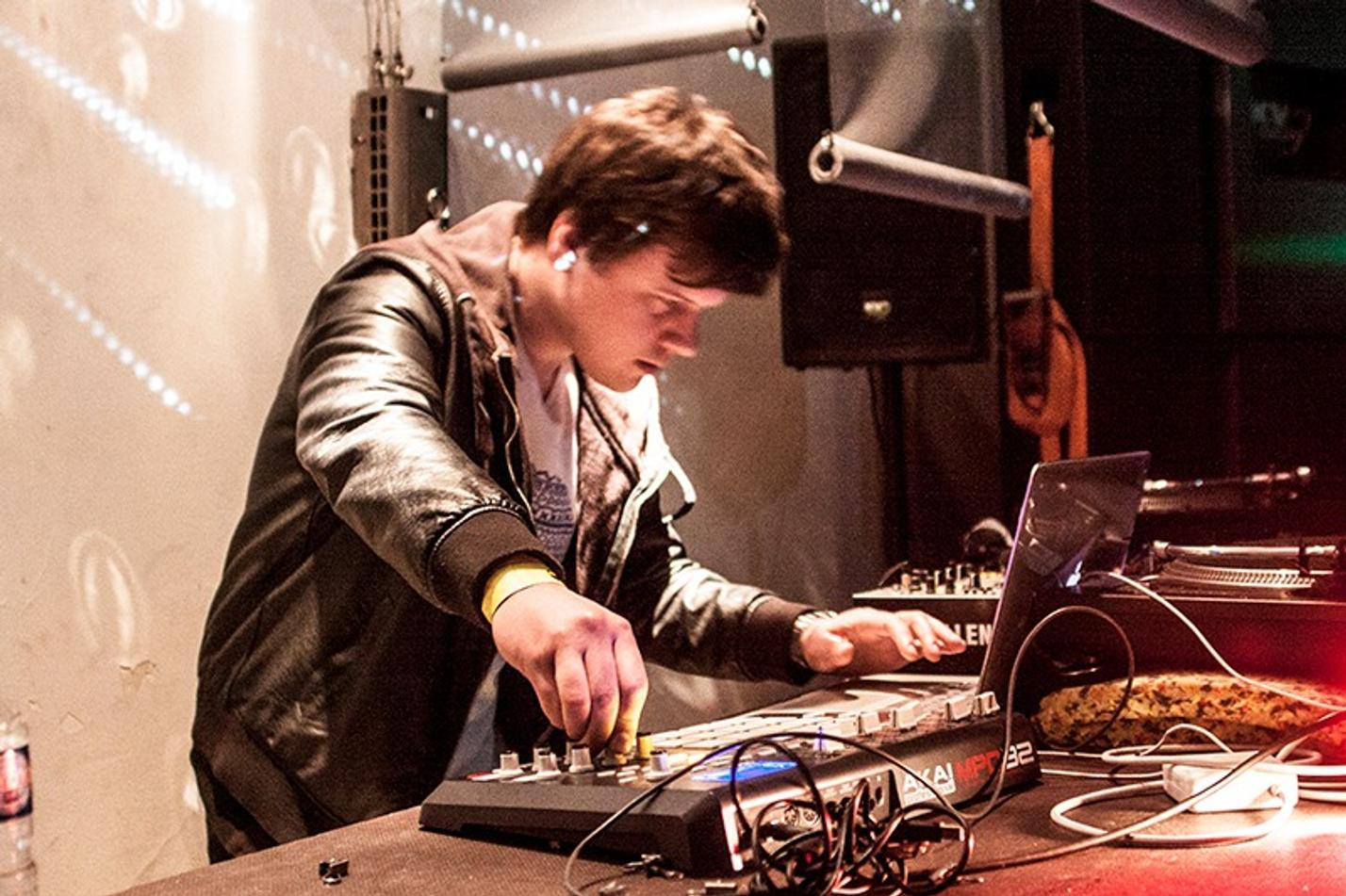 Ital Tek