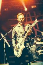PapaRoach2
