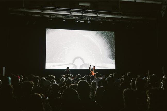 fullmoonzine.cz