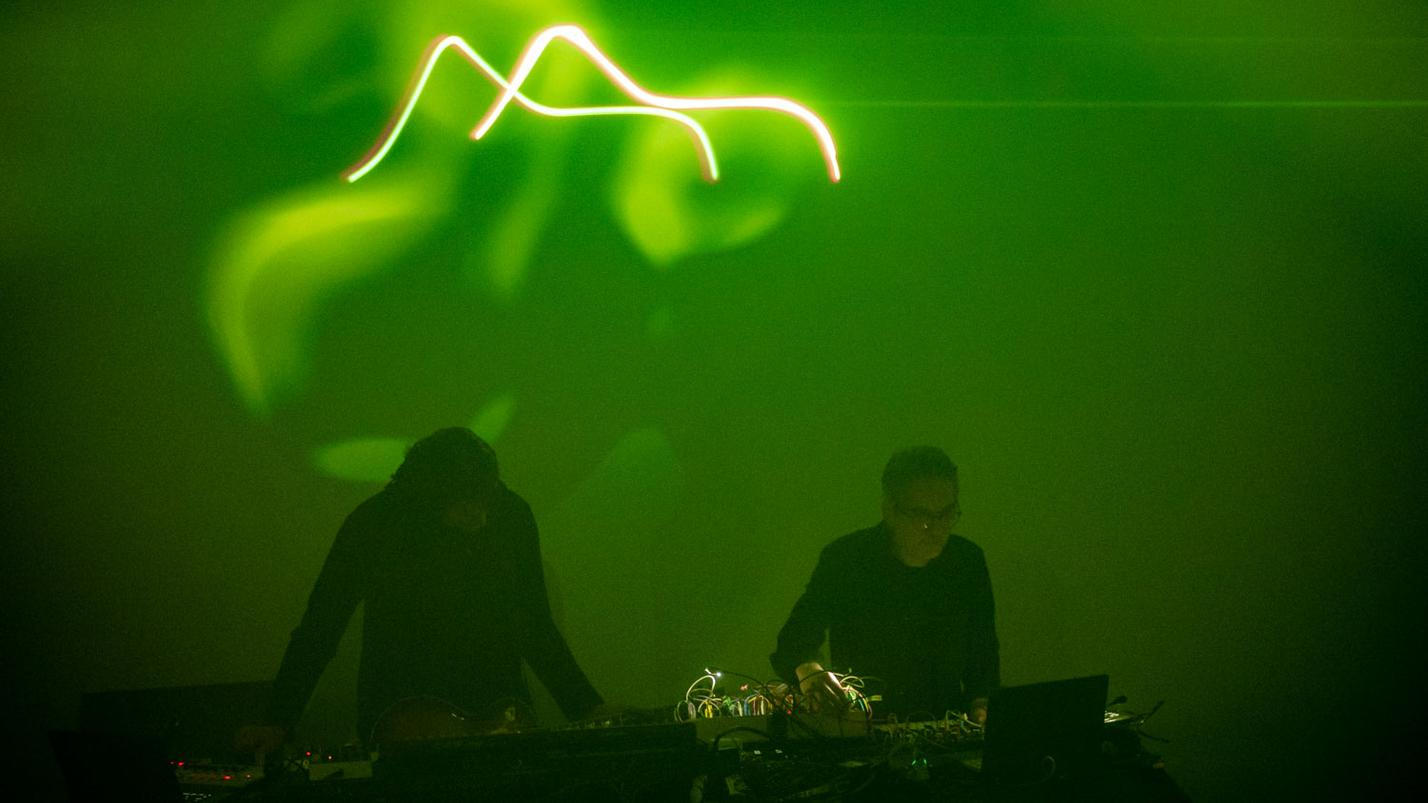 Spectaculare, Abul Mogard & Rafael Anton Irisari + Simone Bosco, 17