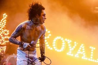 Palaye Royale 9