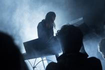 04_Ben Frost